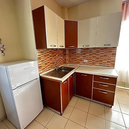 Romance Holiday Garden Apartman *