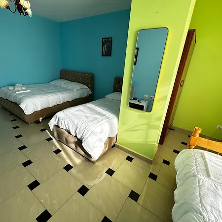 Romance Holiday Garden Durrës