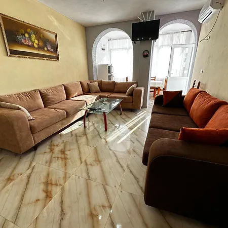 Romance Holiday Garden Durrës