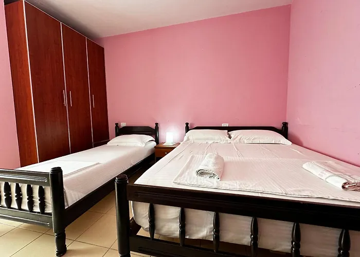 Daire Romance Holiday Garden